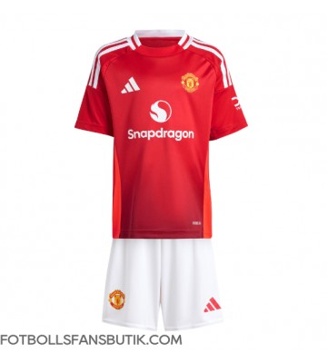 Manchester United Replika Hemmatröja Barn 2024-25 Kortärmad (+ Korta byxor)